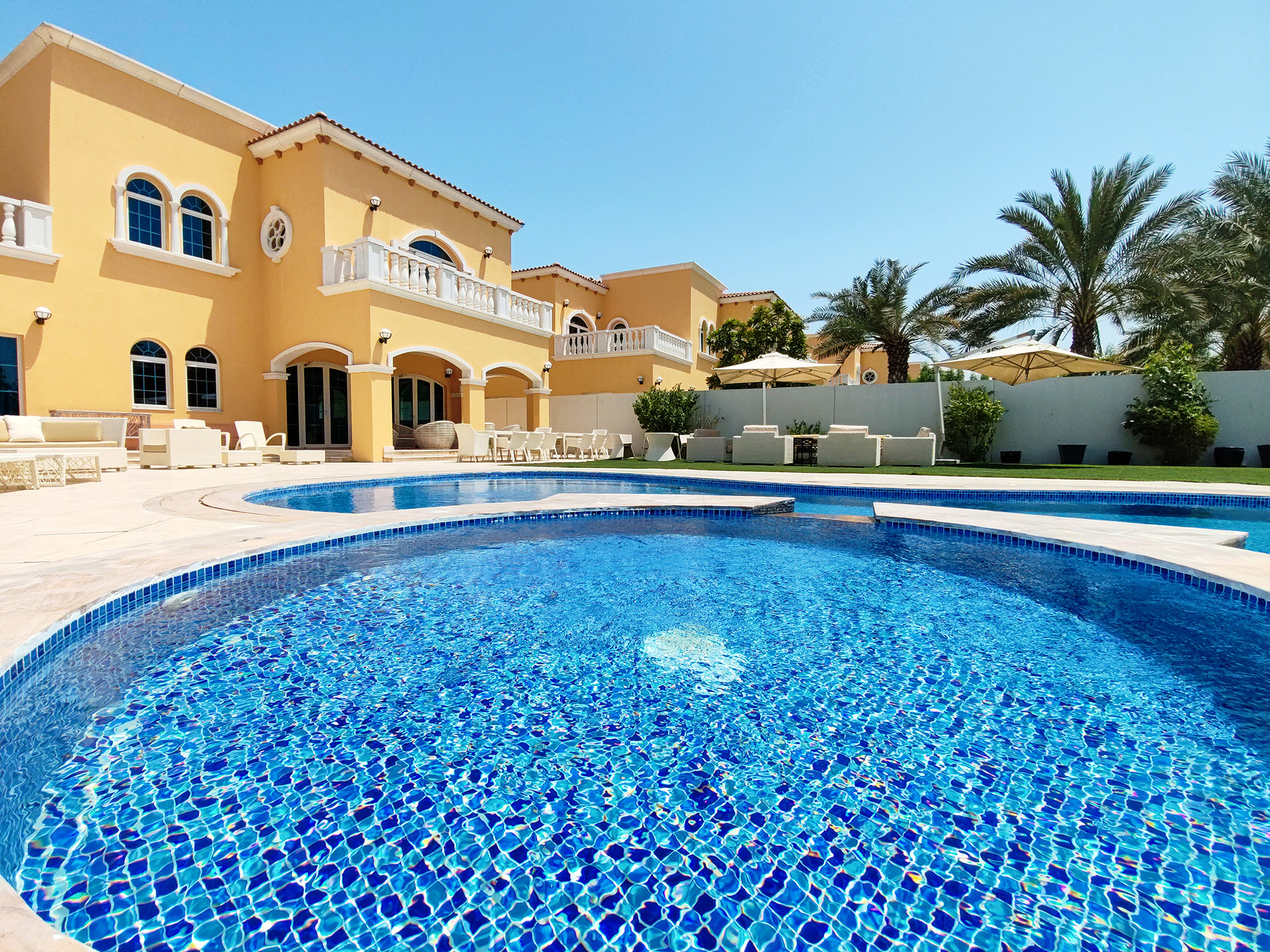 Royal private pool, Lux 7-bedroom villa on Marina